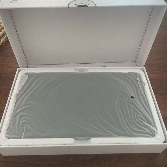 Huion Inspiroy H640p graphic drawing tablet with battery free stylus - Picture 5 of 16